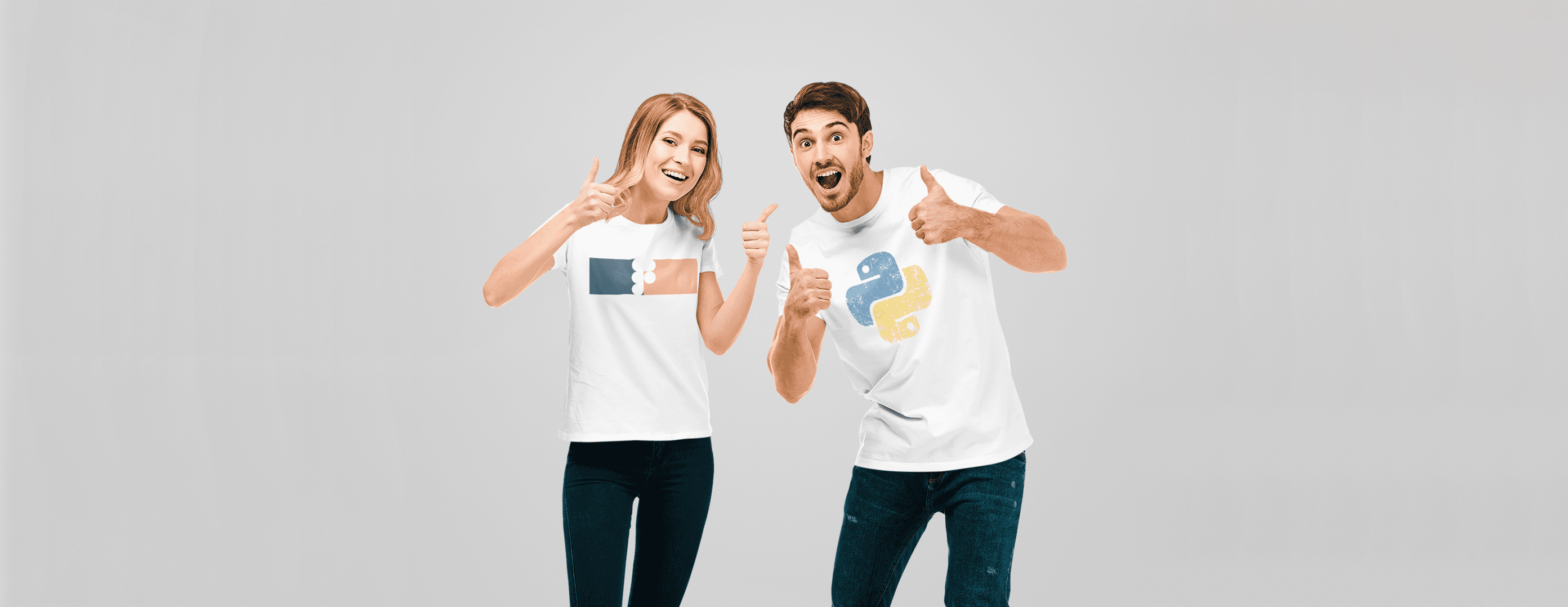 Pareja con poleras de Python